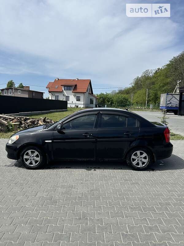 2008 hyundai accent
