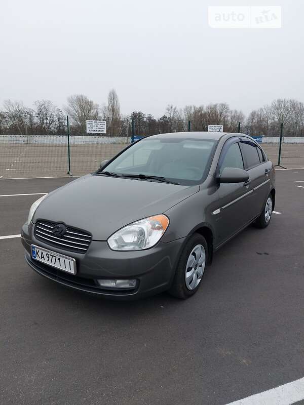 2008 hyundai accent