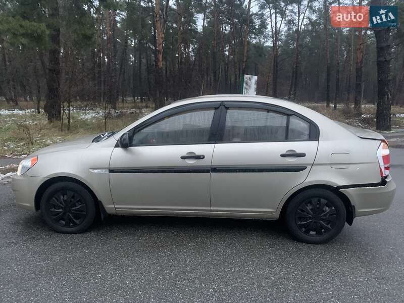 2008 hyundai accent