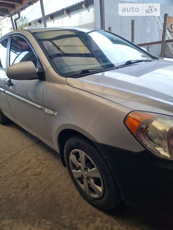 2008 hyundai accent