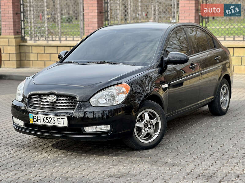 2008 hyundai accent