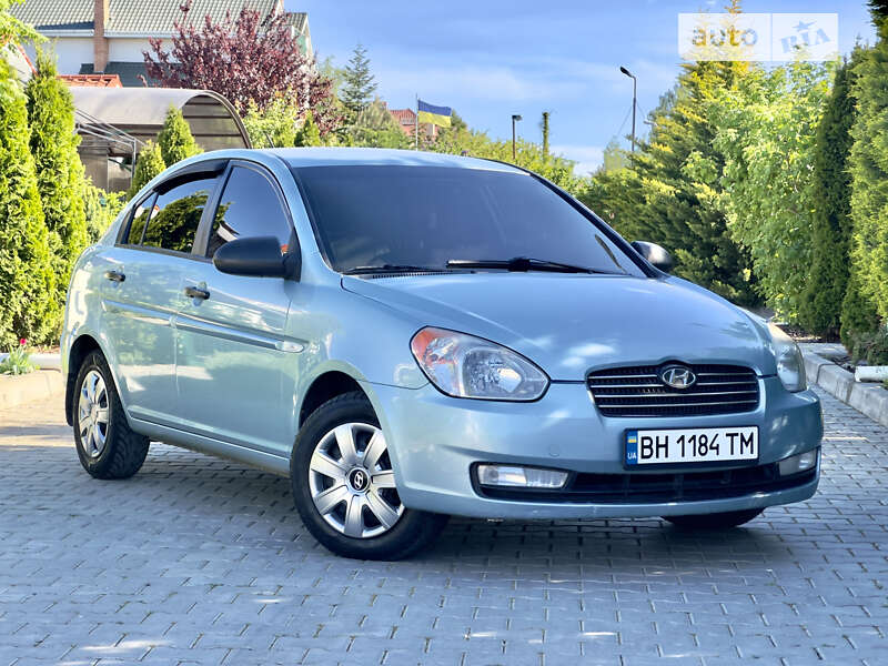 2008 hyundai accent