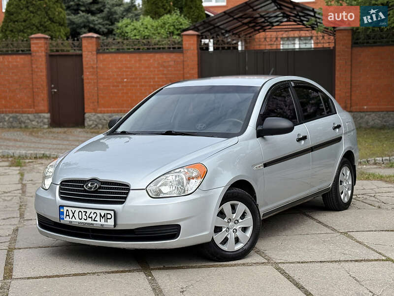 2008 hyundai accent