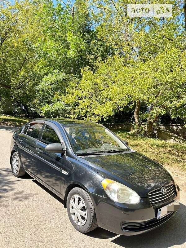 2008 hyundai accent