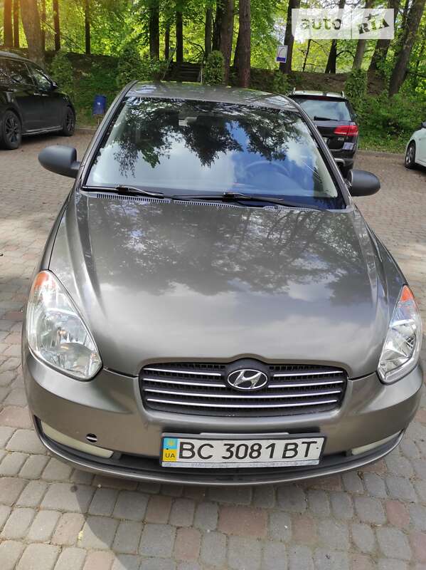 2008 hyundai accent