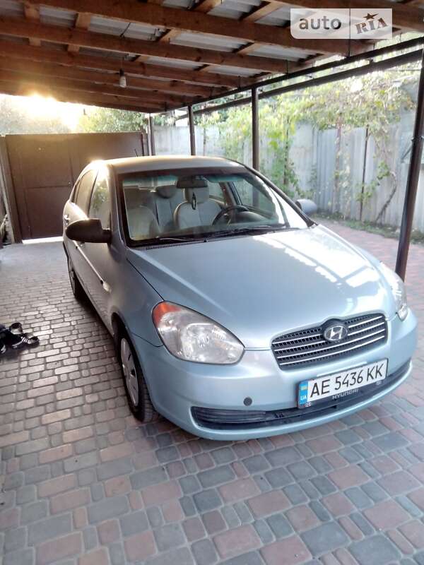 2008 hyundai accent