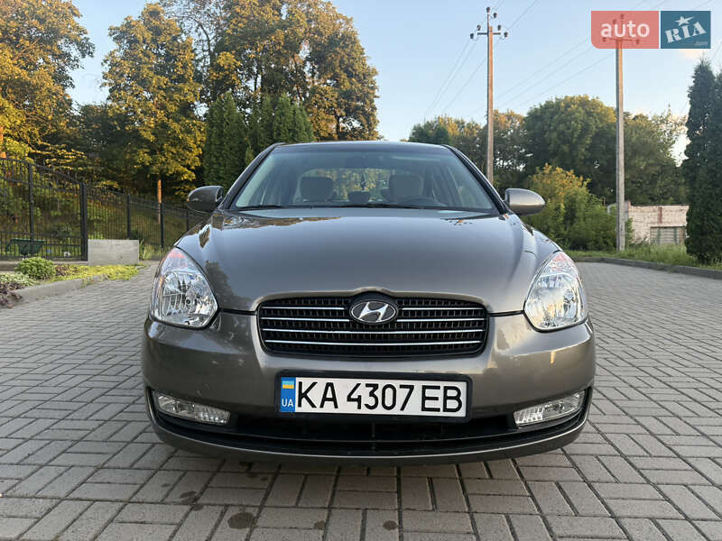2008 hyundai accent