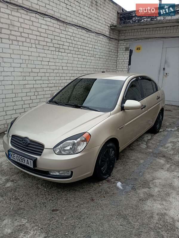 2008 hyundai accent