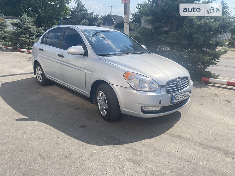 2008 hyundai accent