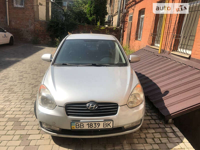 2008 hyundai accent