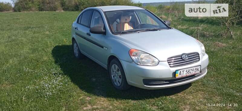 2008 hyundai accent
