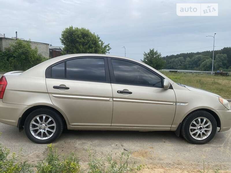 2008 hyundai accent