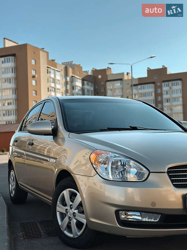 2008 hyundai accent