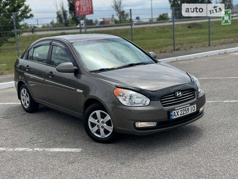 2008 hyundai accent