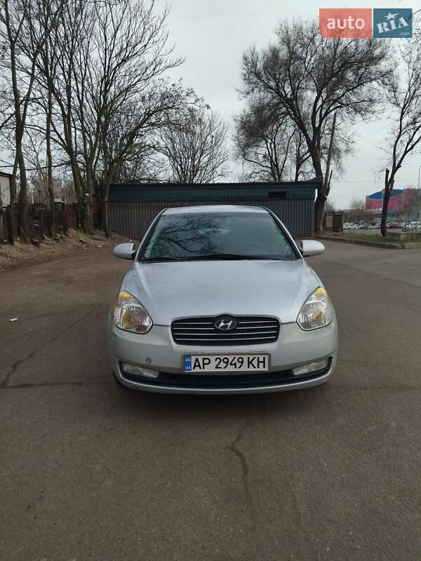 2008 hyundai accent