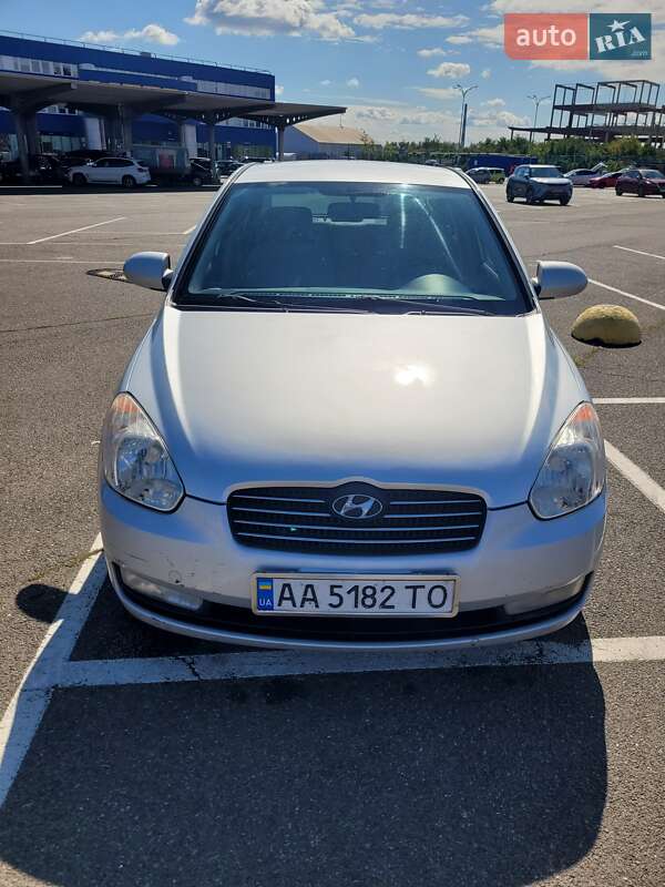 2008 hyundai accent