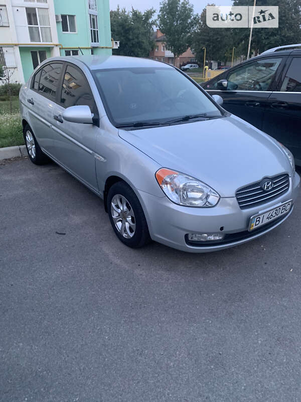 2008 hyundai accent