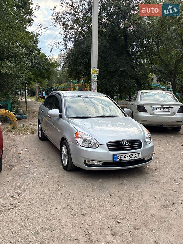 2008 hyundai accent