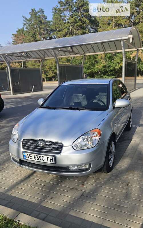 2008 hyundai accent