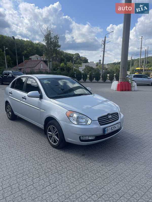 2008 hyundai accent