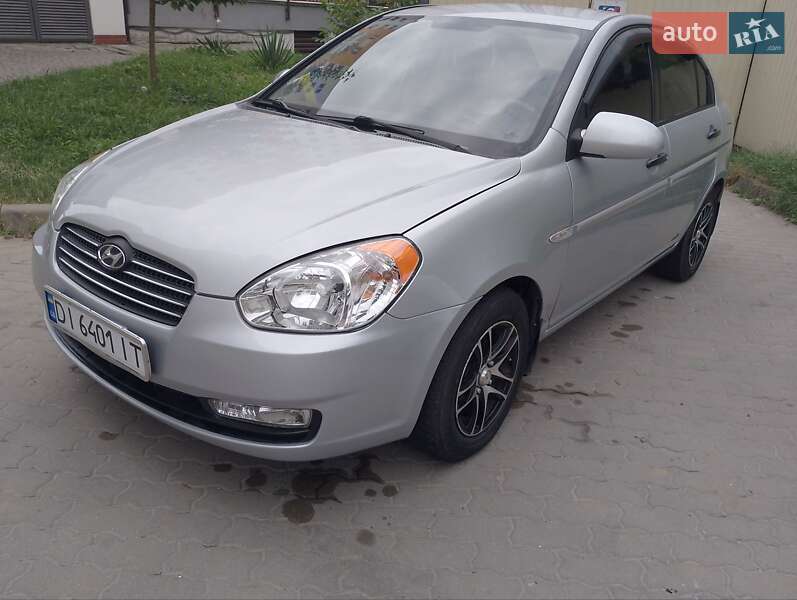 2008 hyundai accent