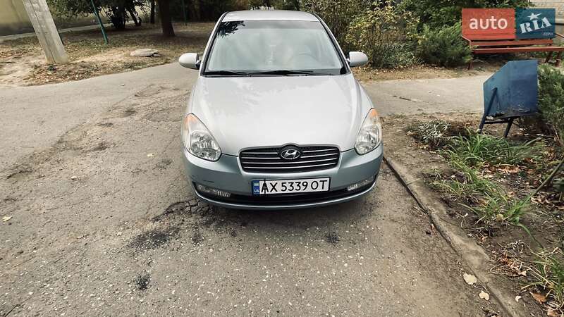 2008 hyundai accent