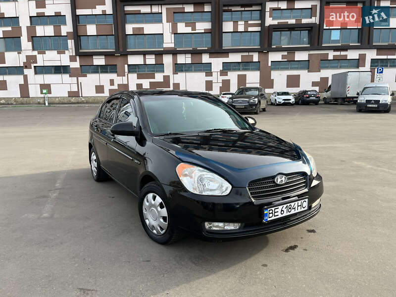 2008 hyundai accent