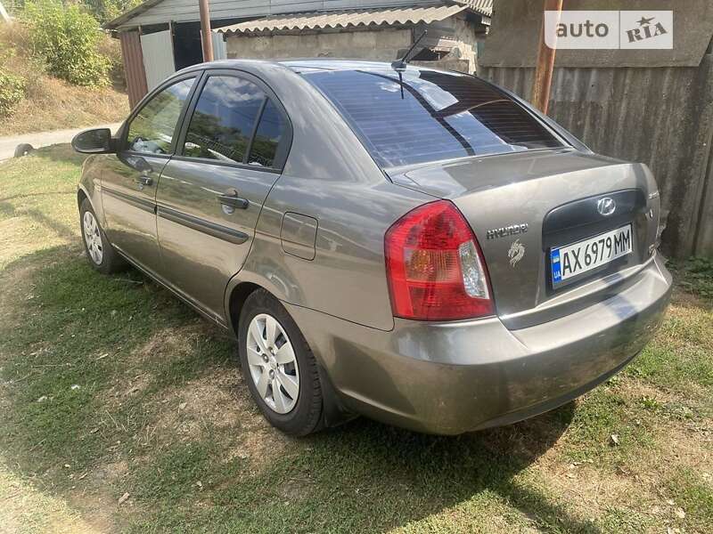 2008 hyundai accent