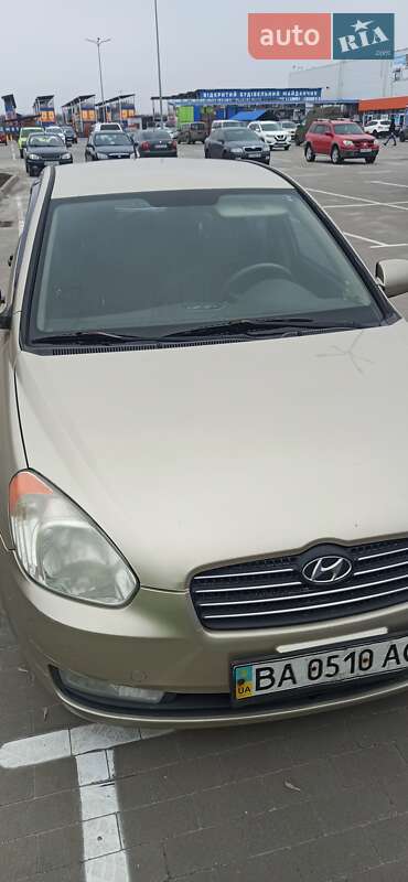 2008 hyundai accent