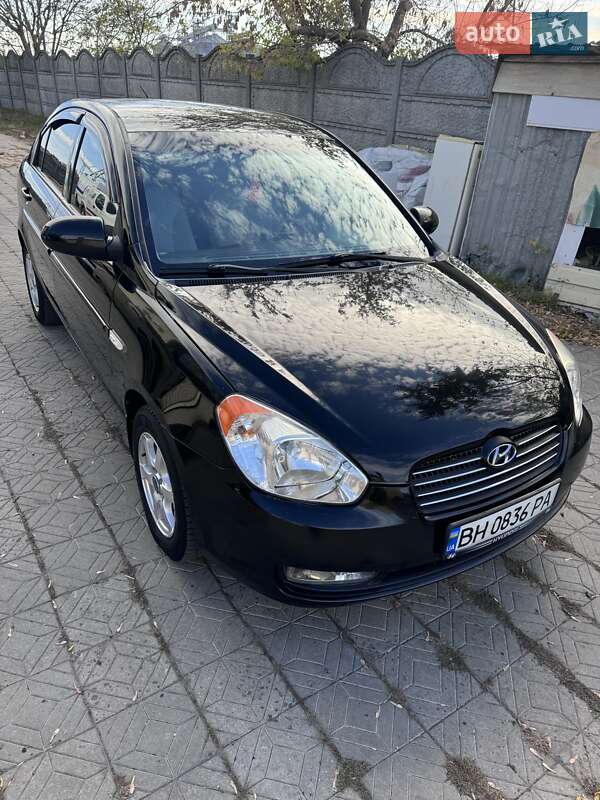 2008 hyundai accent