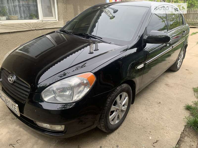 2008 hyundai accent