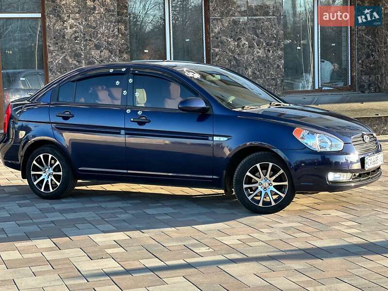 2008 hyundai accent
