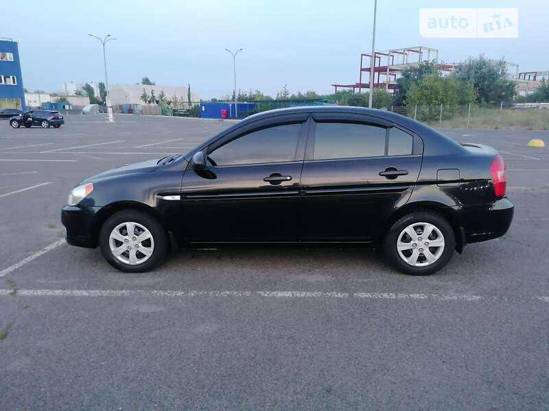 2008 hyundai accent