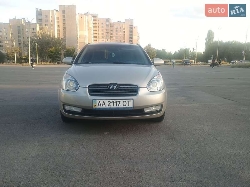 2008 hyundai accent
