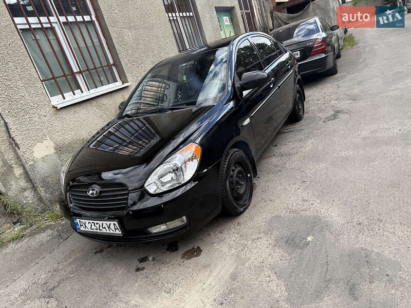 2009 hyundai accent