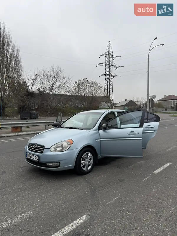 2008 hyundai accent