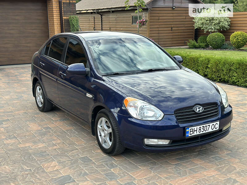 2008 hyundai accent