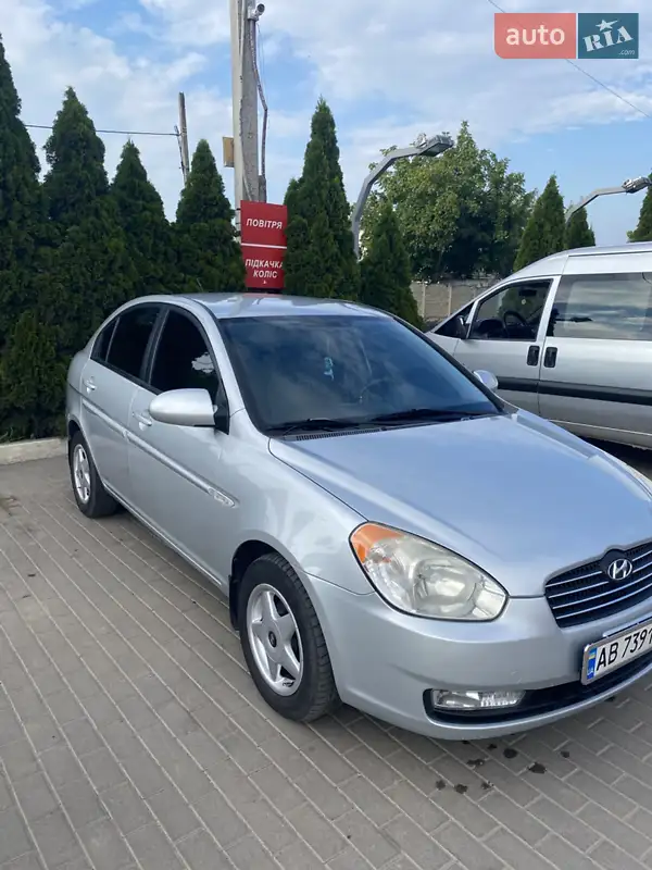 2008 hyundai accent