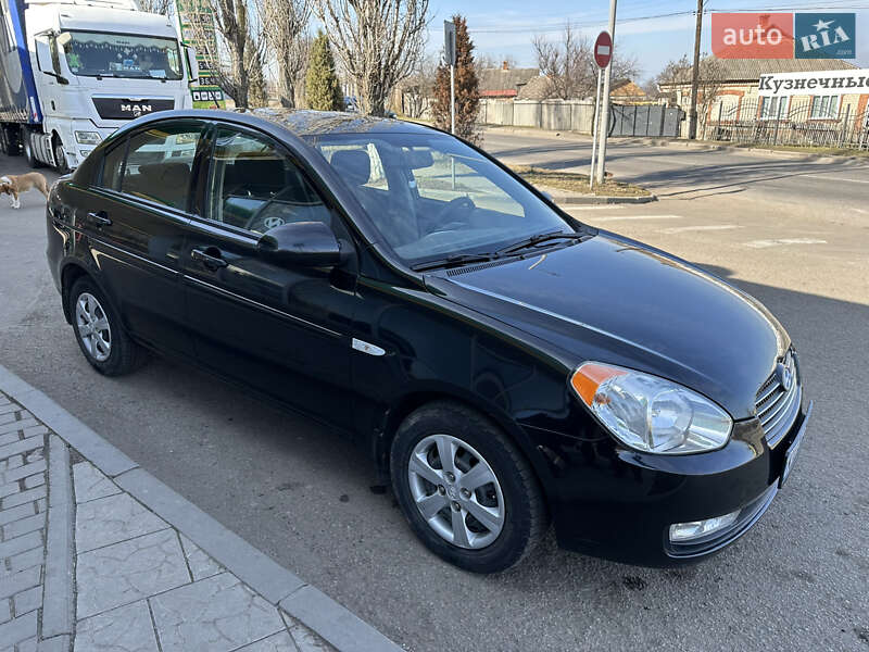 2008 hyundai accent