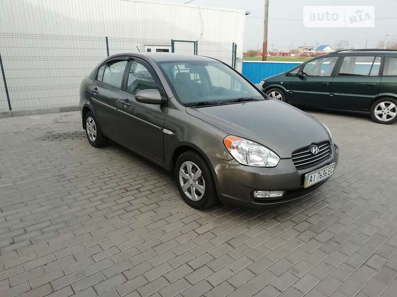 2008 hyundai accent