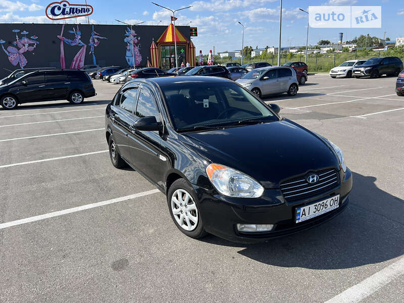 2008 hyundai accent