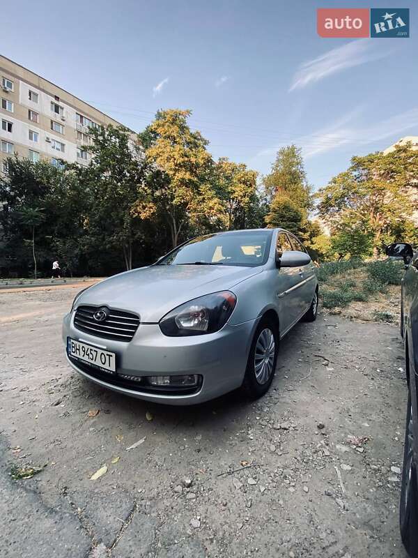 2008 hyundai accent