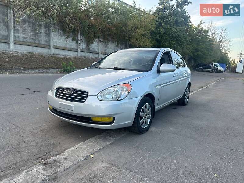 2008 hyundai accent