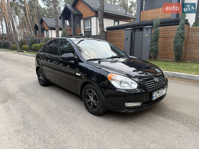 2008 hyundai accent