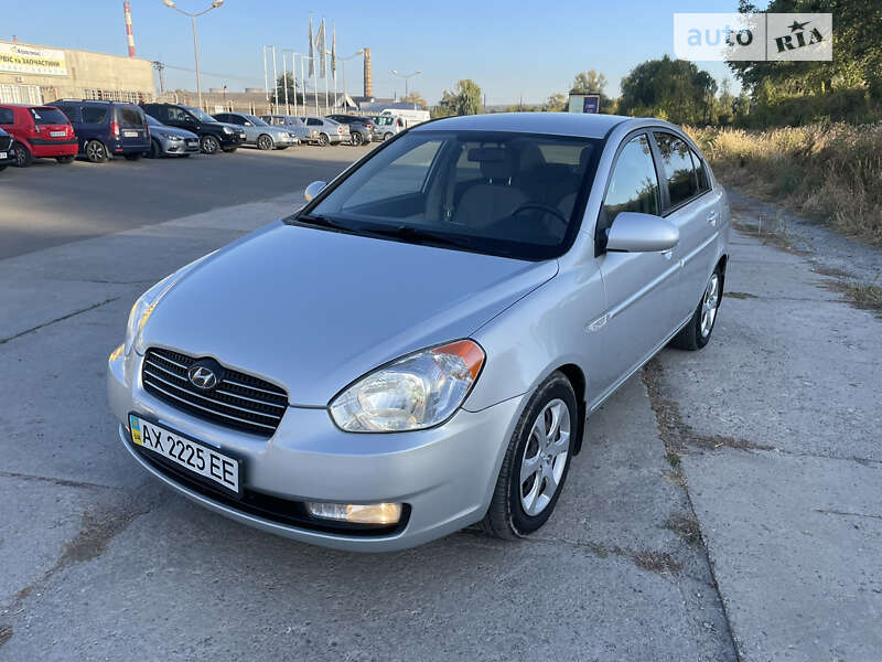 2008 hyundai accent