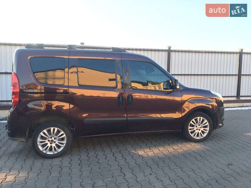 2010 fiat doblo