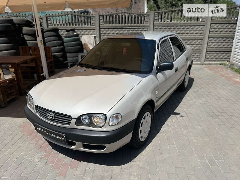 2001 toyota corolla