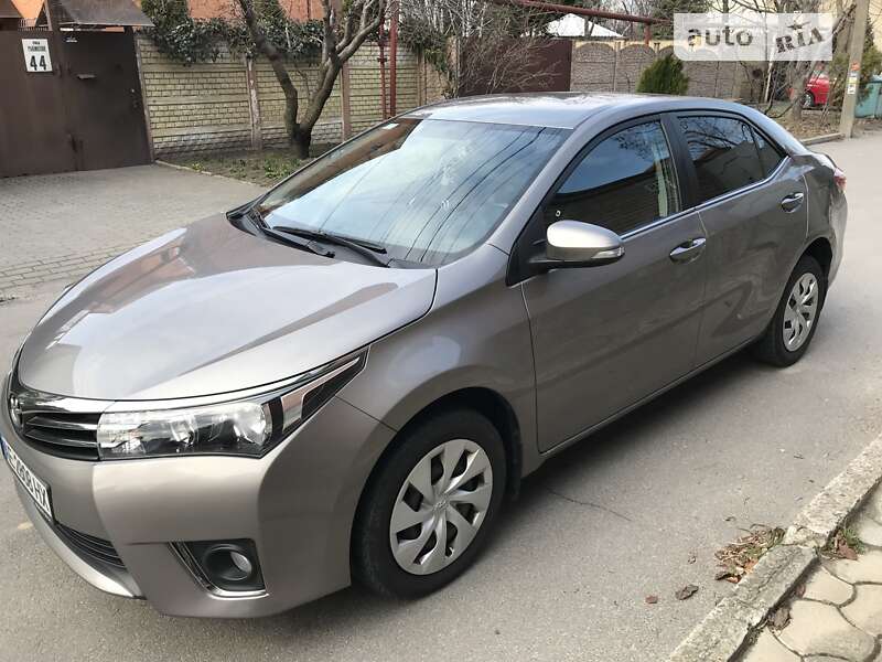 2015 toyota corolla