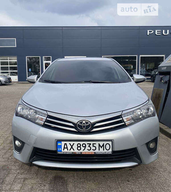 2016 toyota corolla