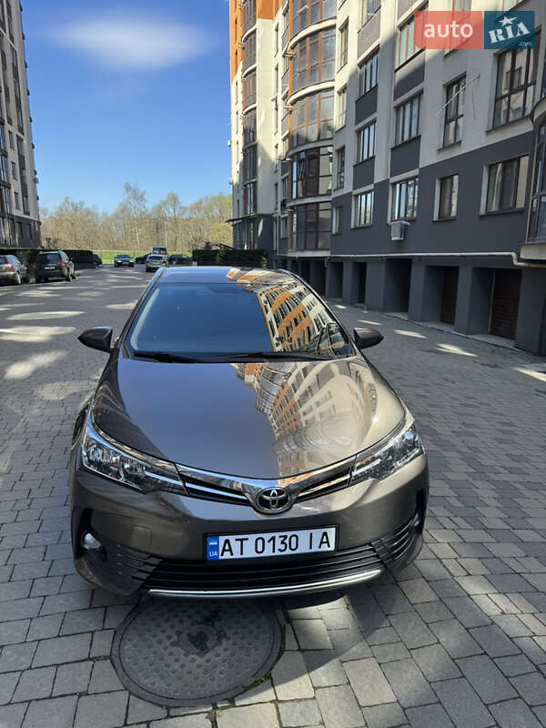 2016 toyota corolla